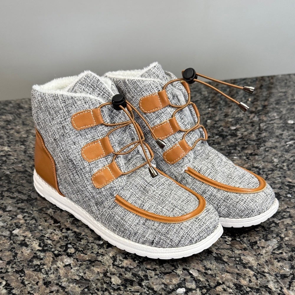 Stylish Gray and Tan High-Top lightweight faux fur fashion Sneakers NEW